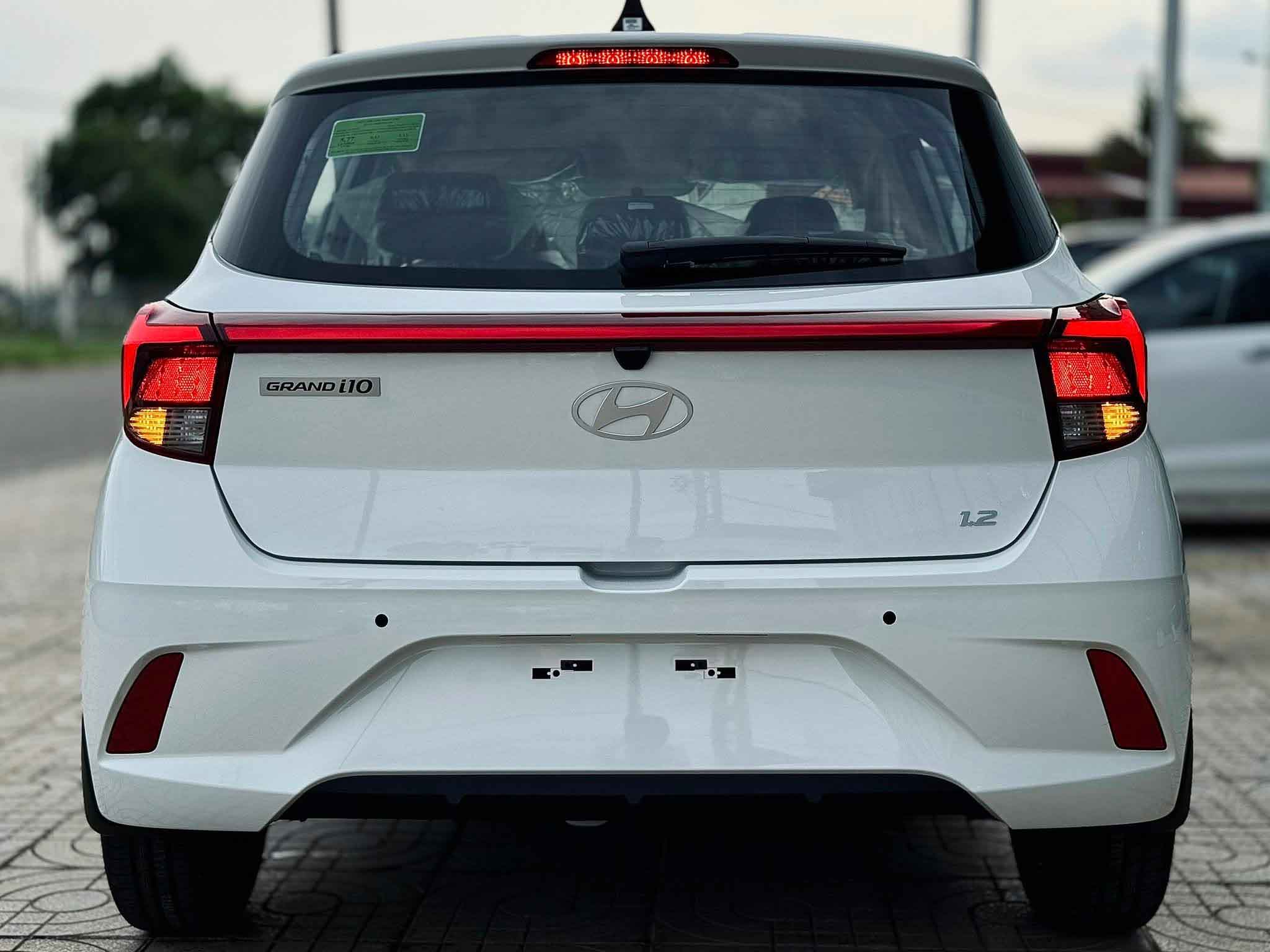 Đèn hậu LED nổi bật