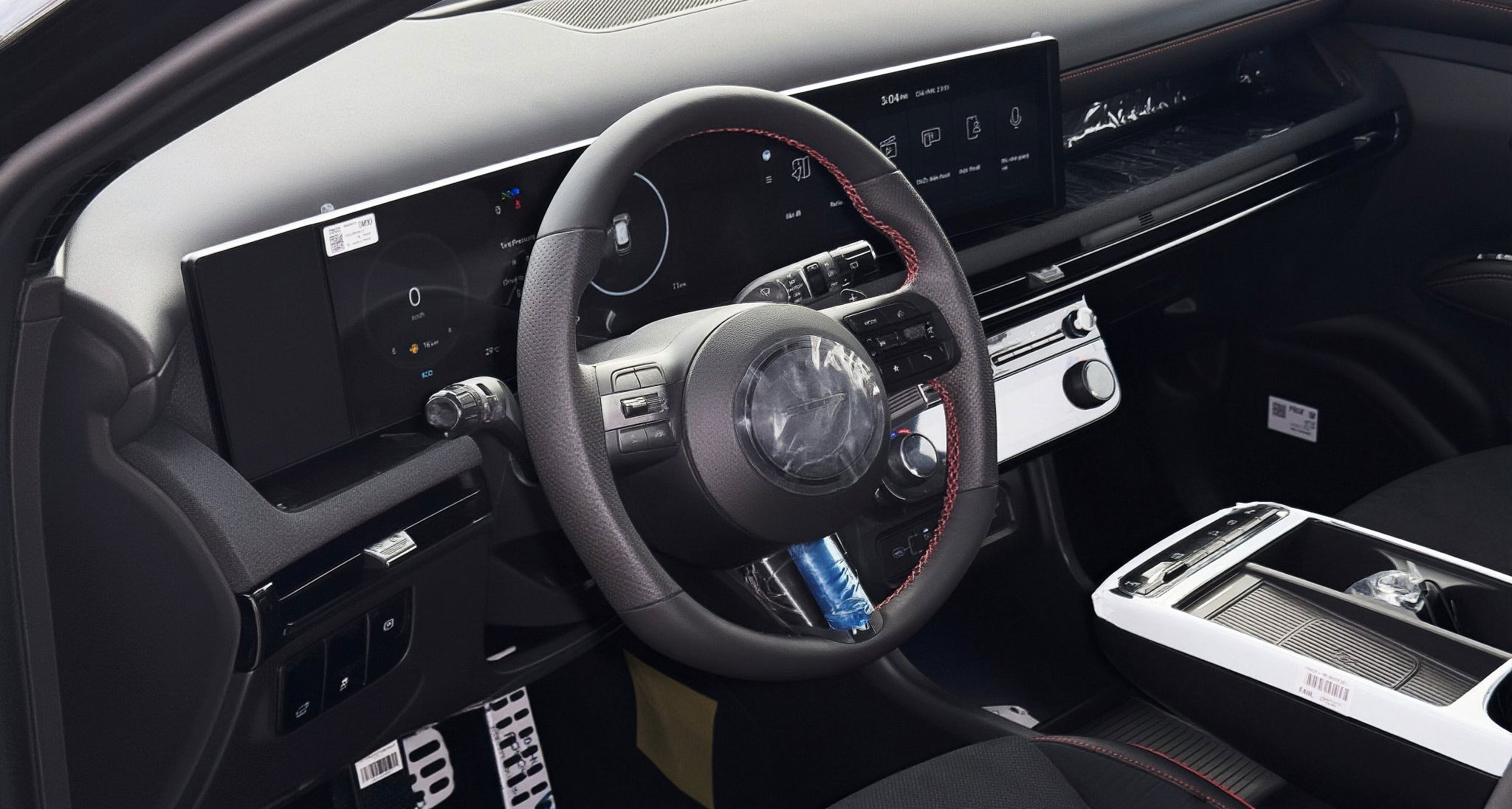 Màn hình kép 12.3 inch liền khối