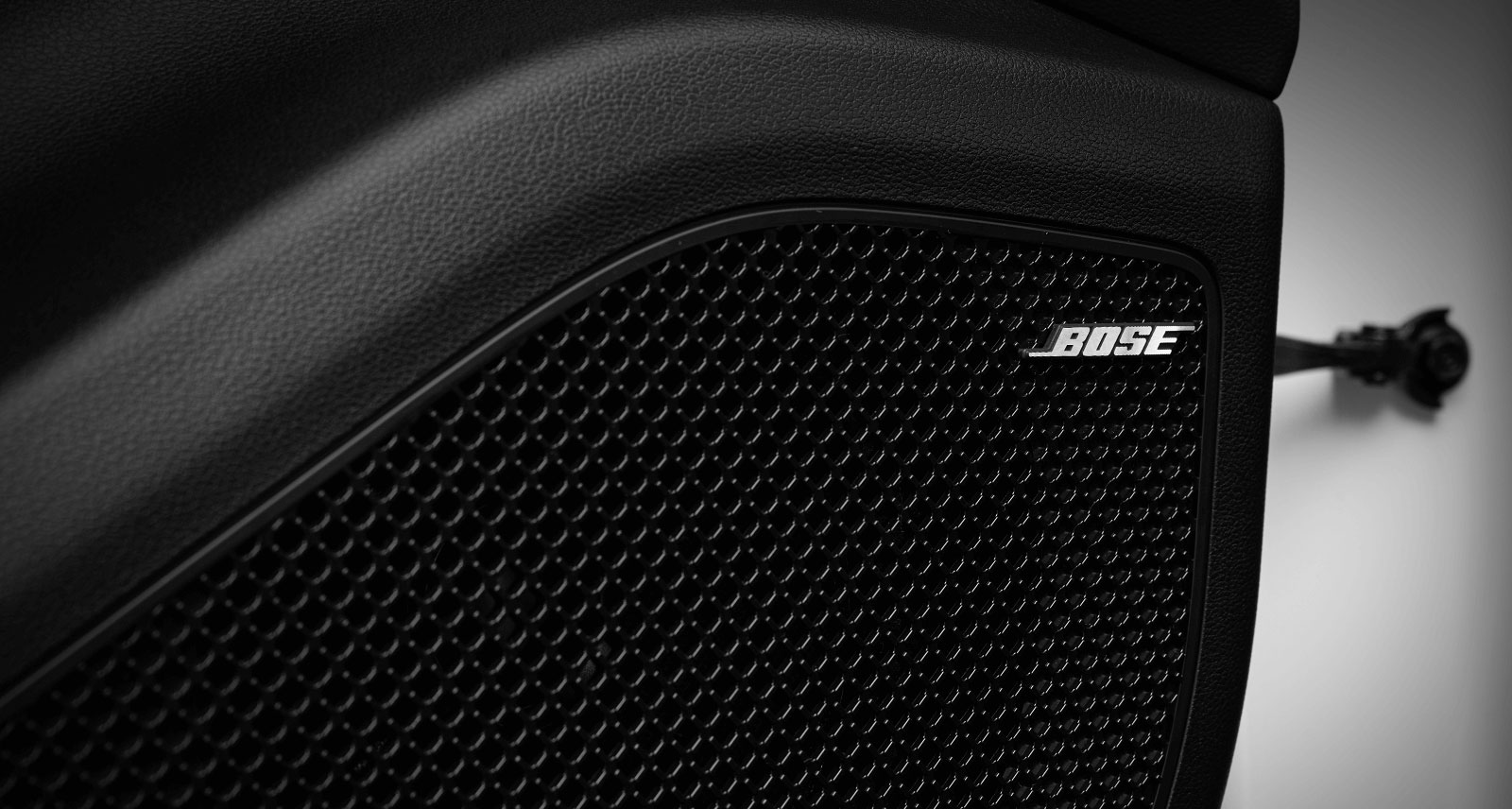 Âm thanh Bose cao cấp