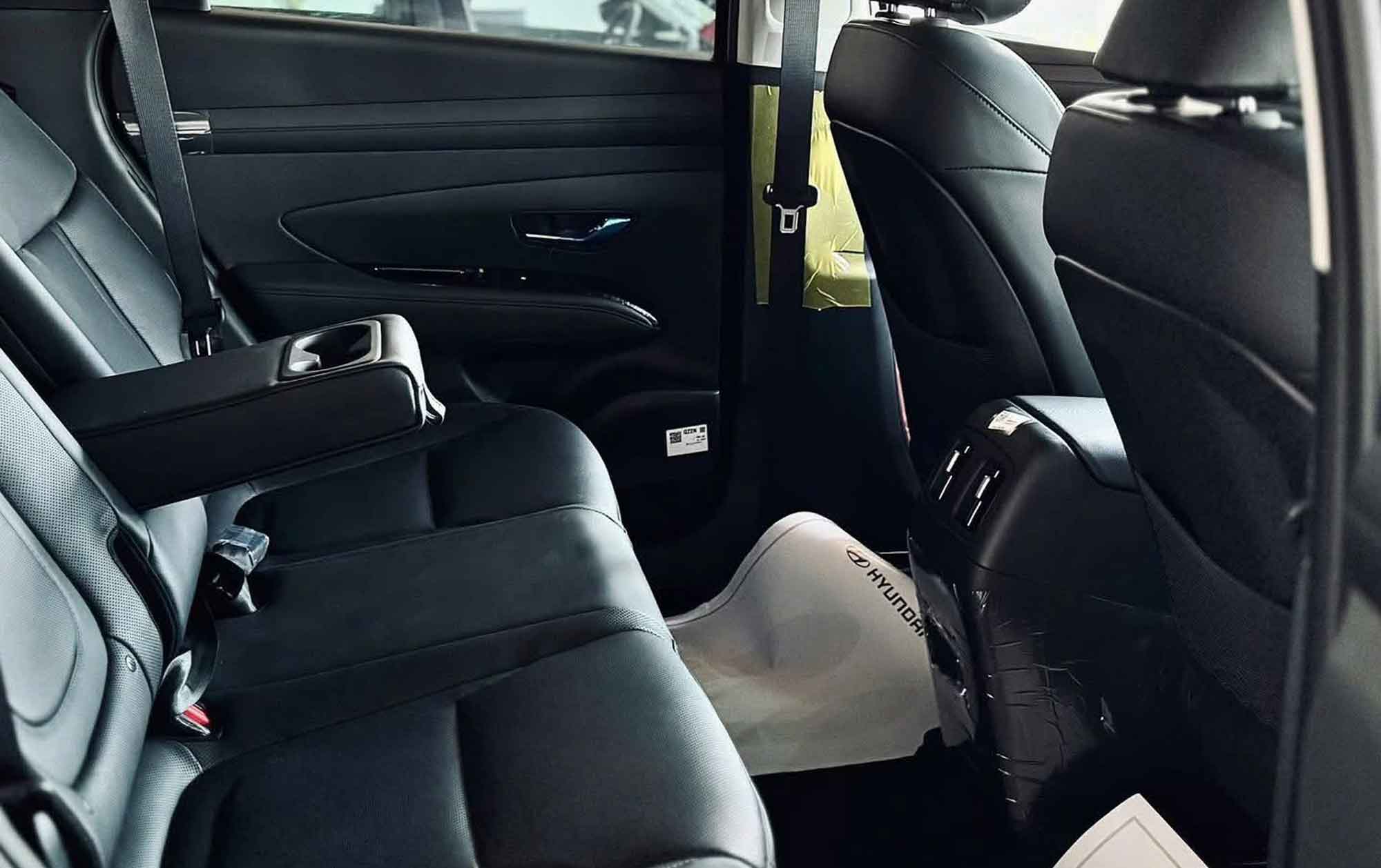 Cửa gió hàng ghế sau